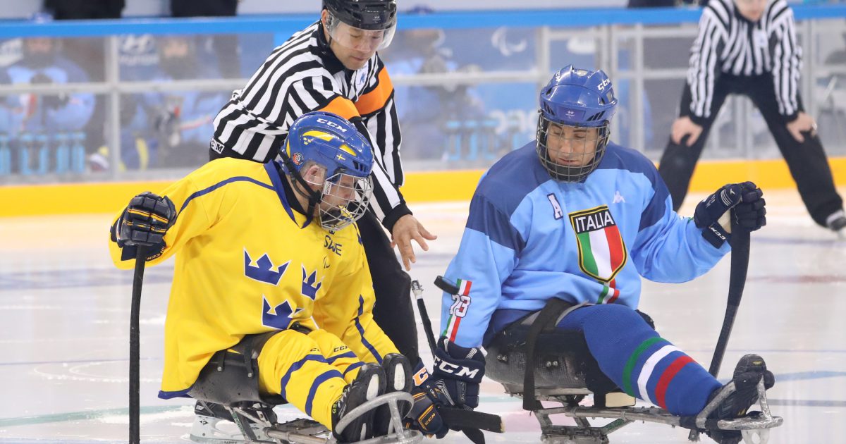 平昌パラを毅然と裁く、パラアイスホッケーの日本人 ...